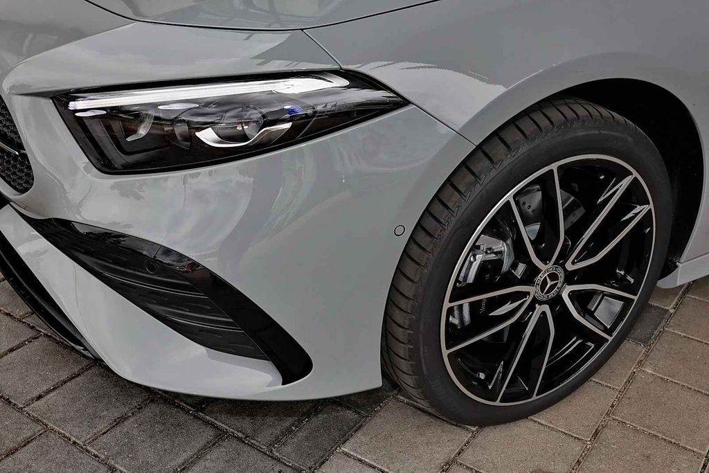 Mercedes-Benz A 250 2025