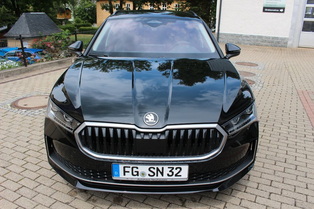 Skoda Superb 2025
