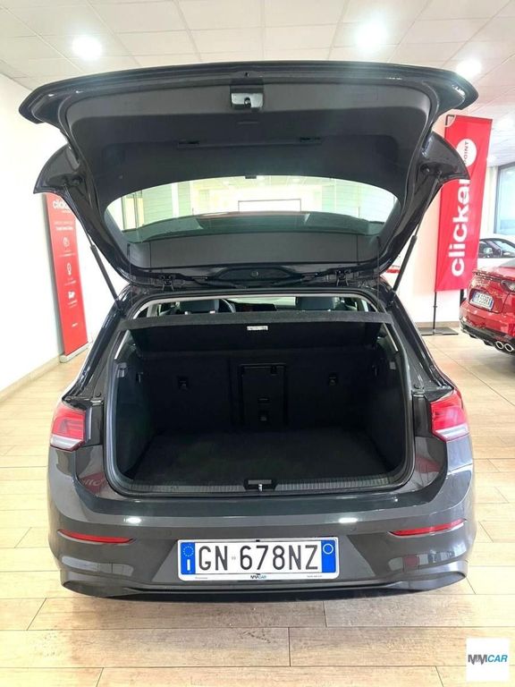 Volkswagen Golf 2023