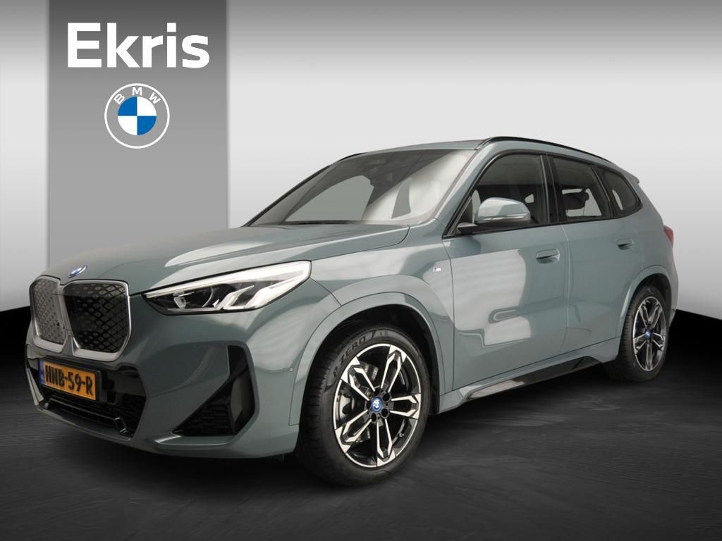 BMW iX1 2025