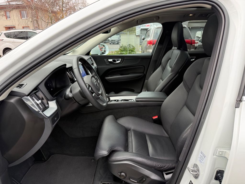 Volvo XC60 2022