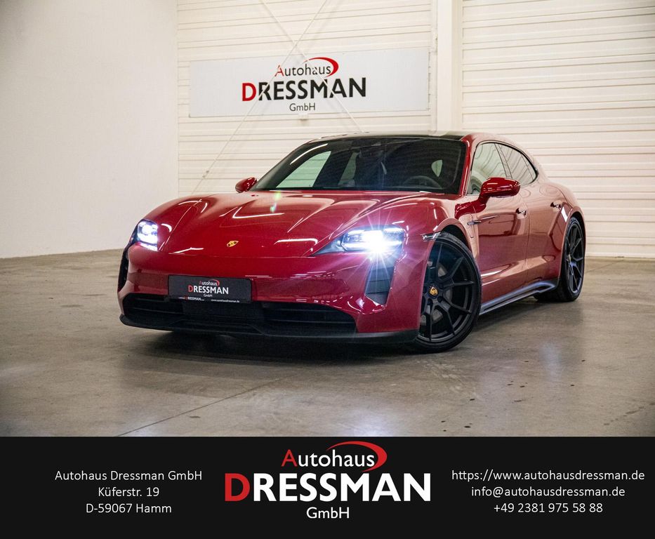 Porsche Taycan 2022