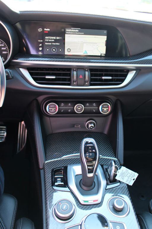 Alfa Romeo Stelvio 2022