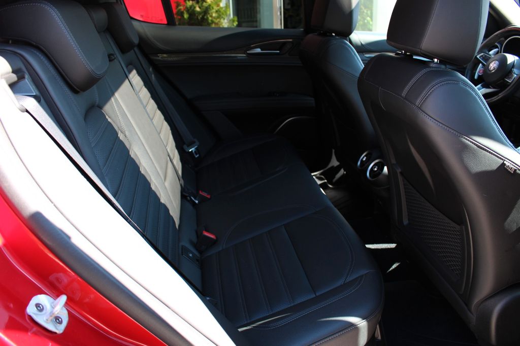 Alfa Romeo Stelvio 2022