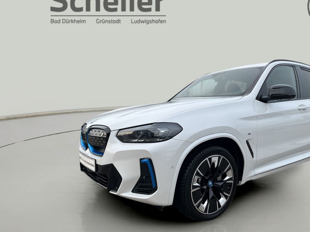 BMW iX3 2022