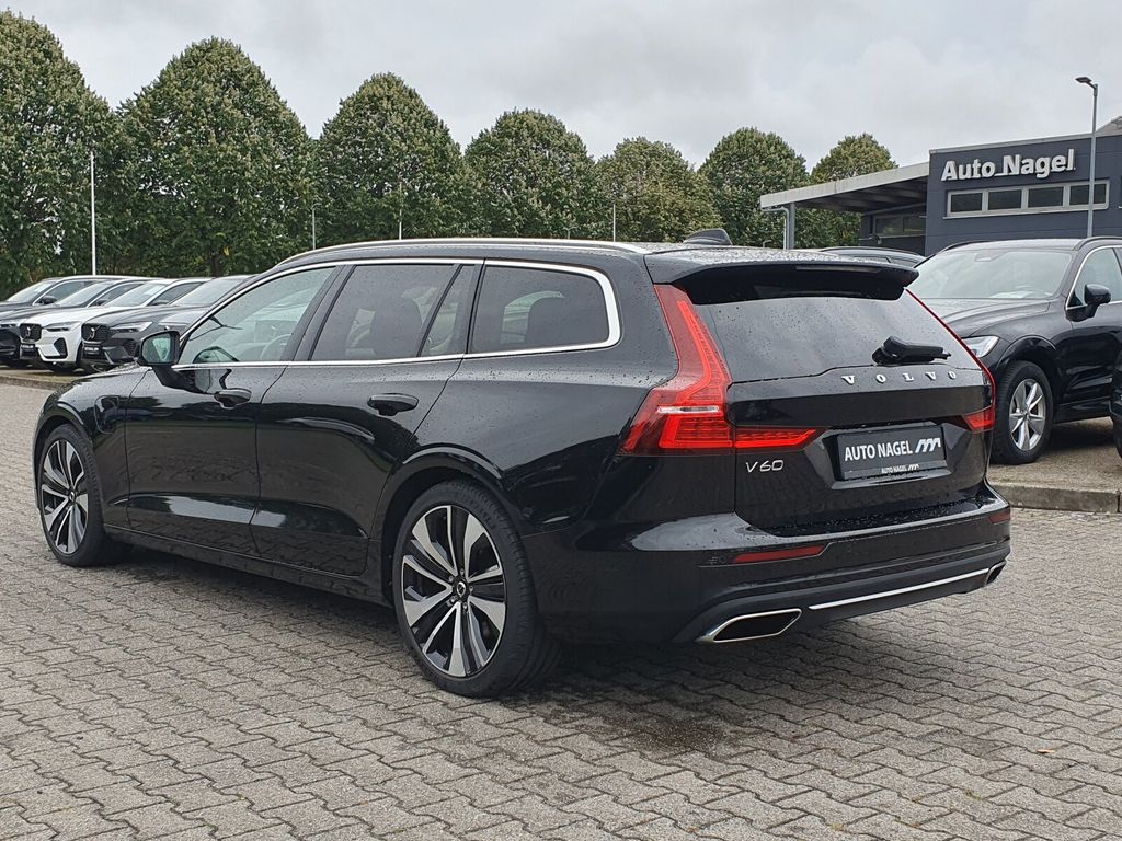 Volvo V60 2022