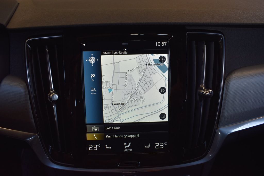 Volvo V90 2021