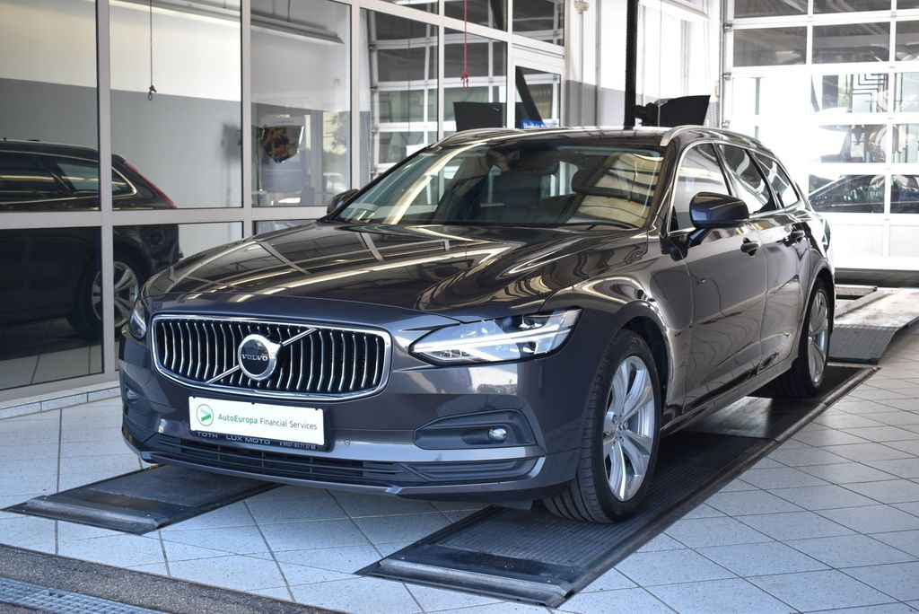 Volvo V90 2021