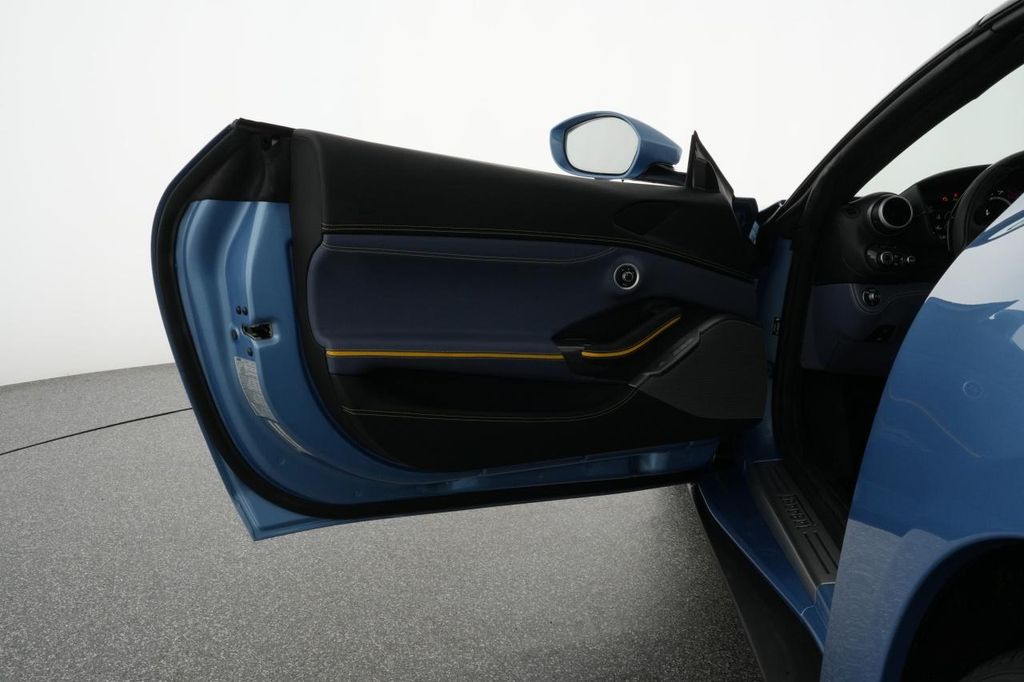 Ferrari Portofino 2023