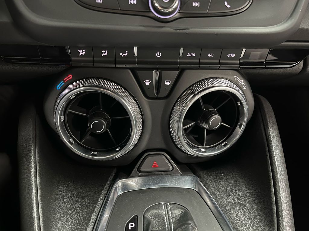 Chevrolet Camaro 2024