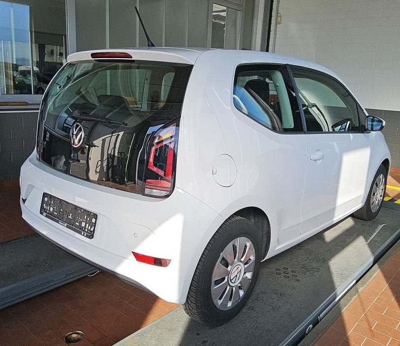 Volkswagen up! 2020