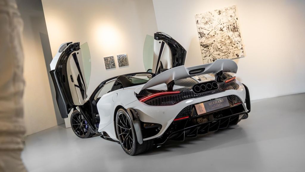 McLaren 765LT 2022