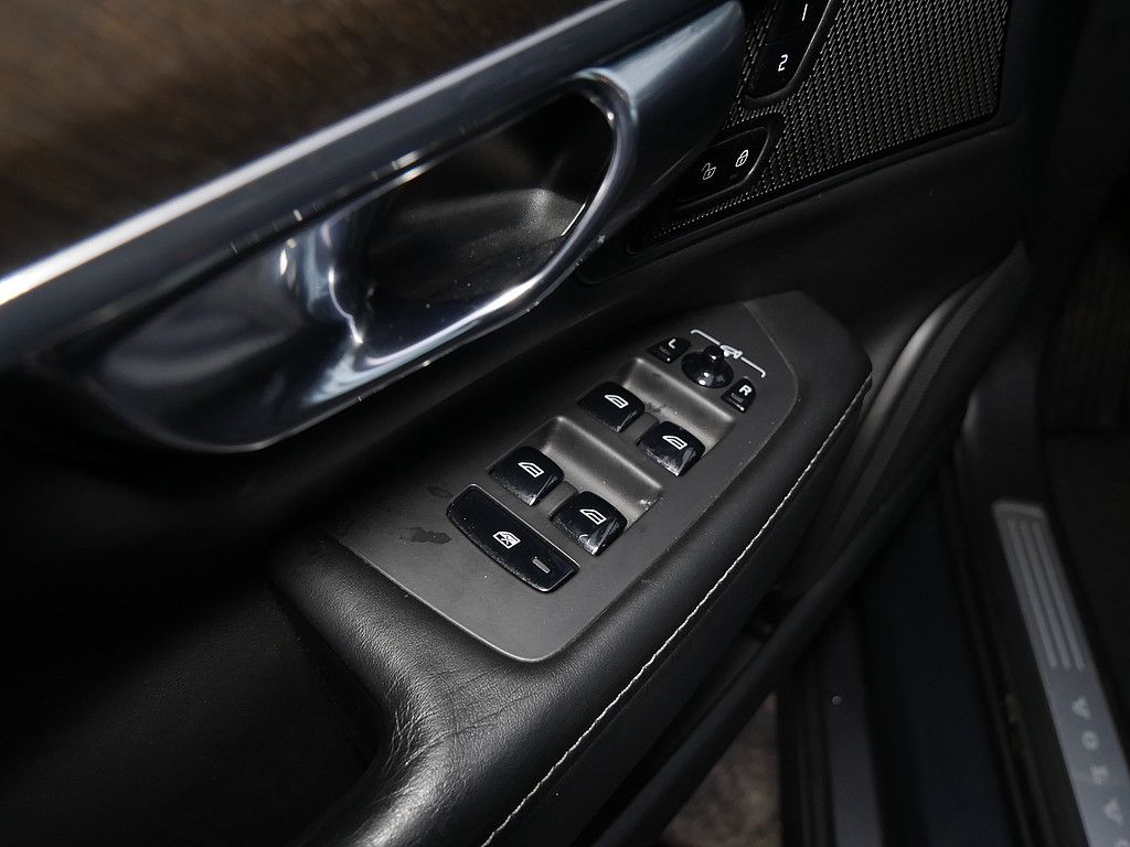 Volvo V90 Cross Country 2019