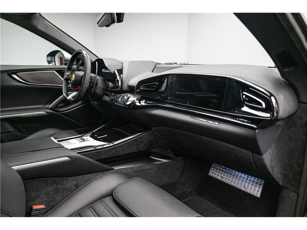 Ferrari Purosangue 2025