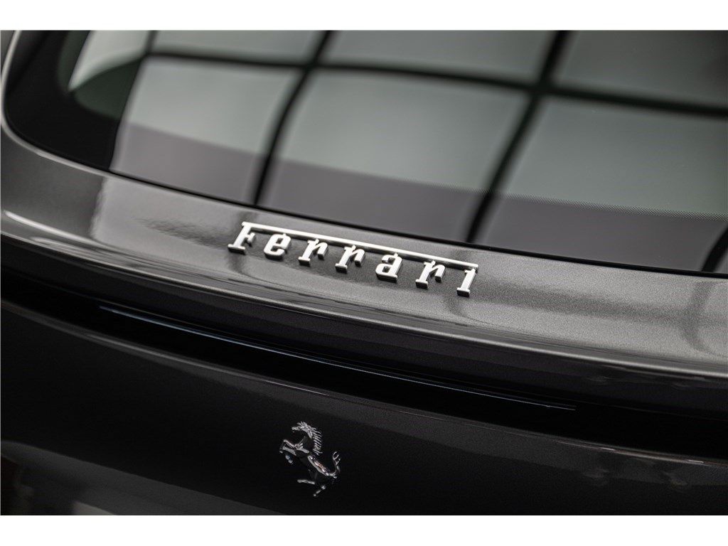 Ferrari Purosangue 2025