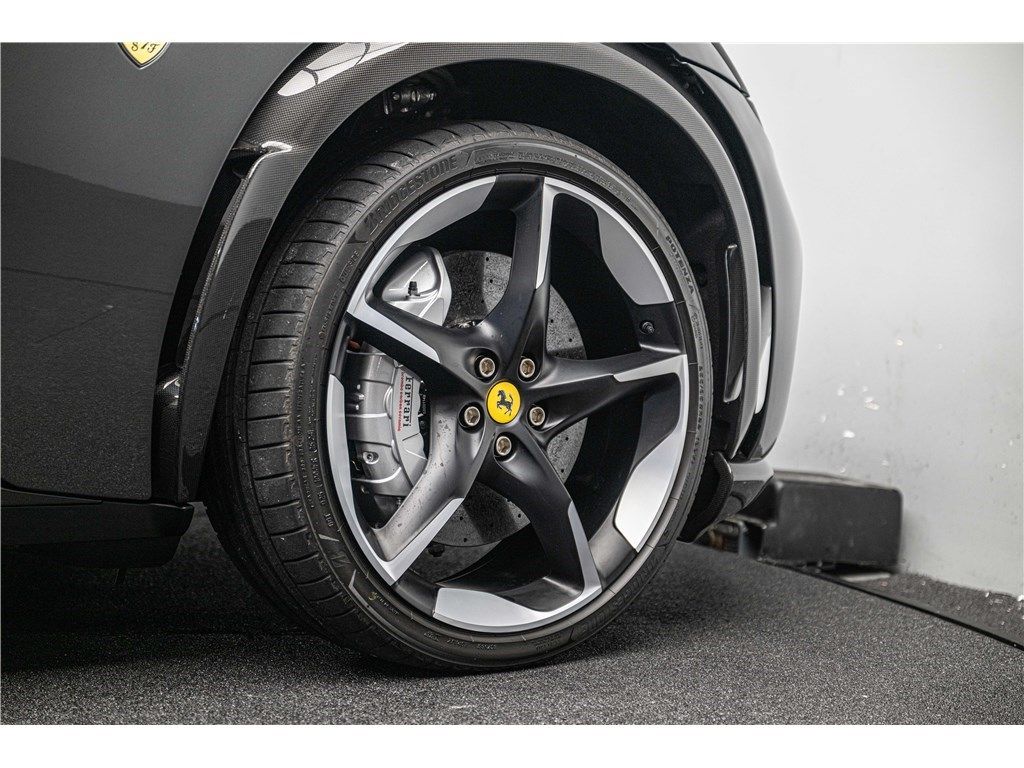 Ferrari Purosangue 2025