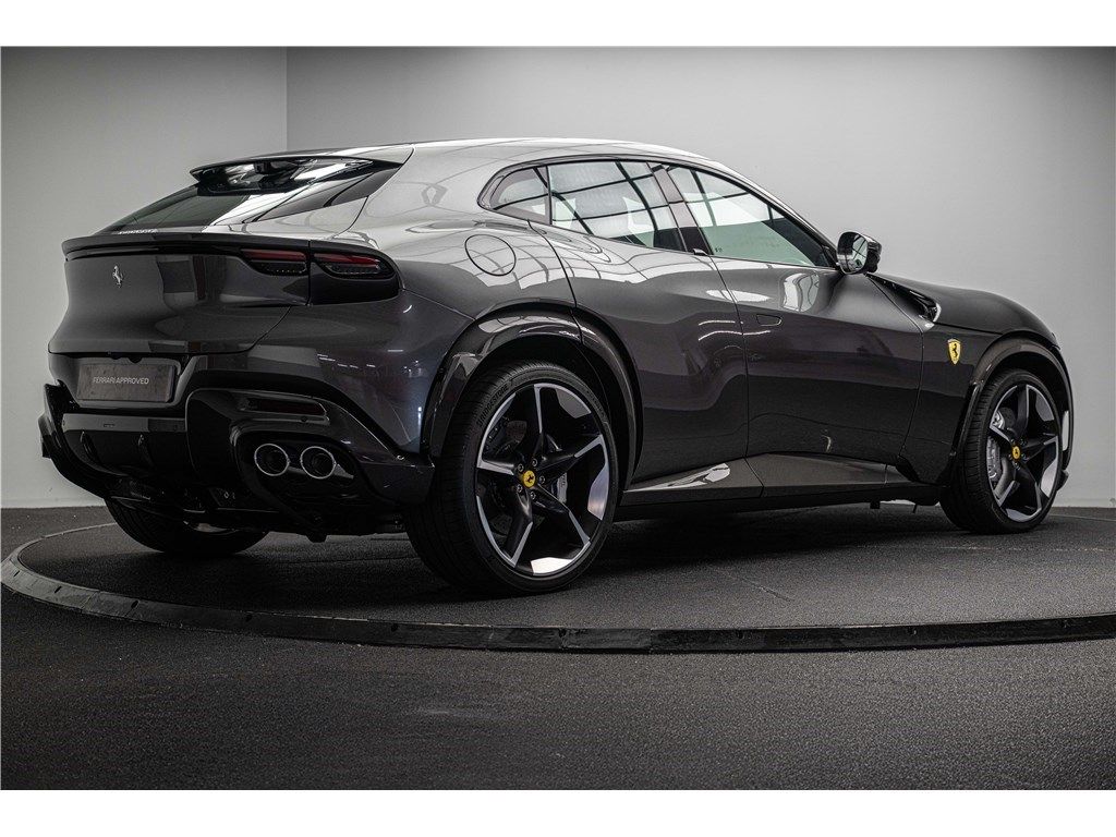 Ferrari Purosangue 2025