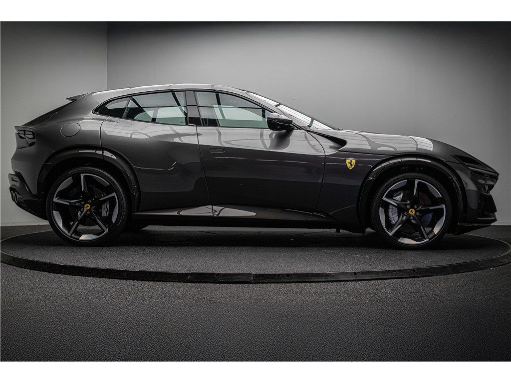 Ferrari Purosangue 2025