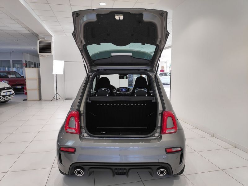Abarth 595 2024