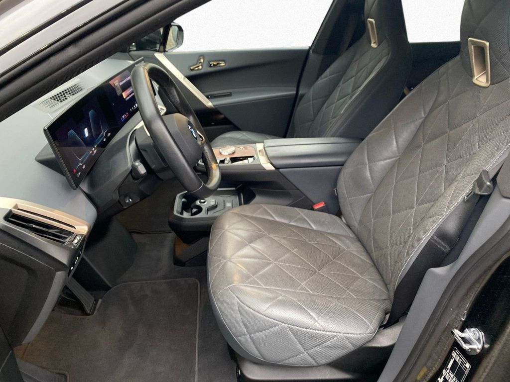 BMW iX 2023