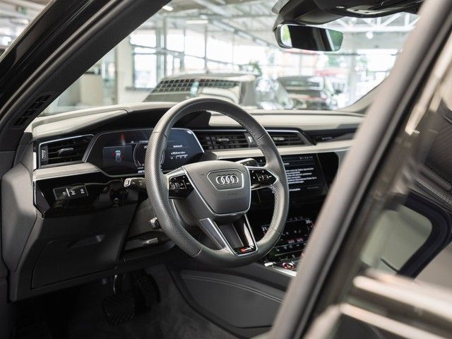 Audi e-tron 2022