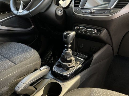 Opel Crossland (X) 2022