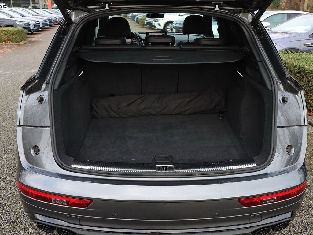 Audi SQ5 2022
