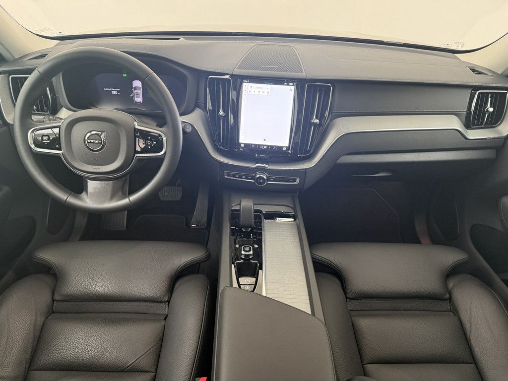 Volvo XC60 2025