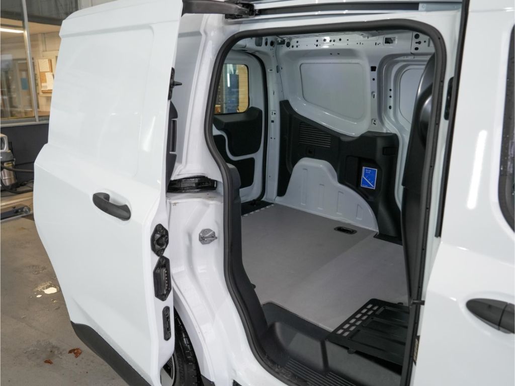 Ford Transit Courier 2025