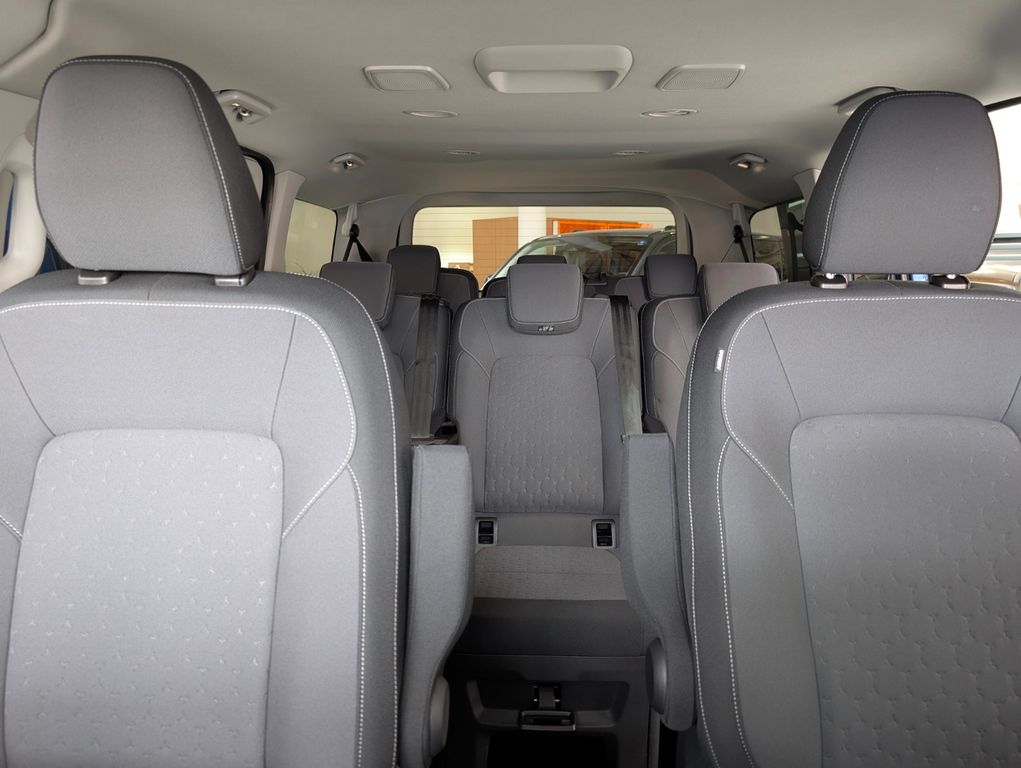 Ford Tourneo Custom 2025