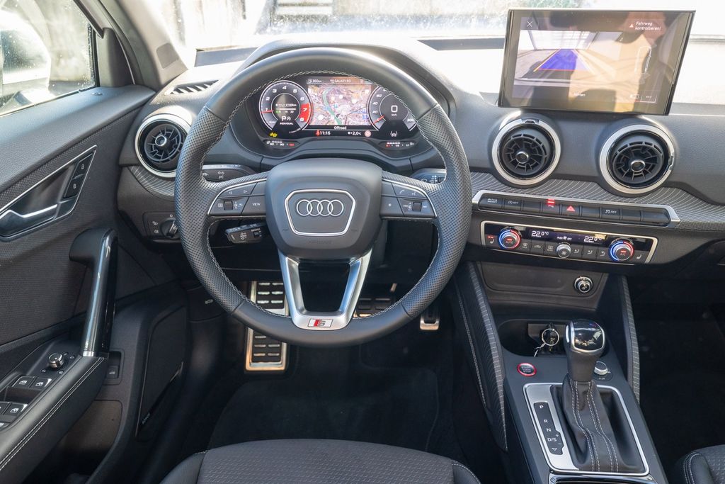 Audi SQ2 2025