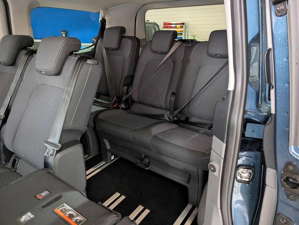 Ford Tourneo Custom 2025