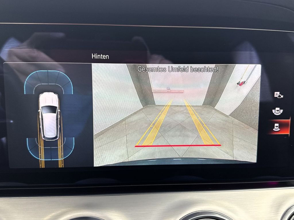 Mercedes-Benz E 300 2021