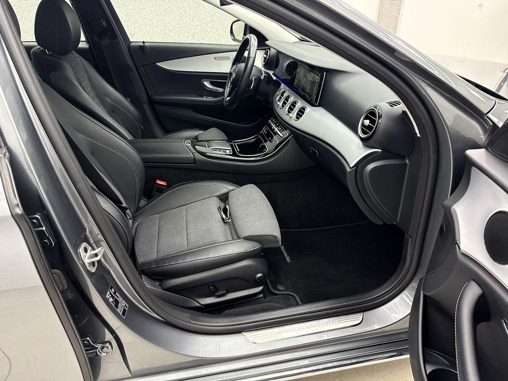 Mercedes-Benz E 300 2021