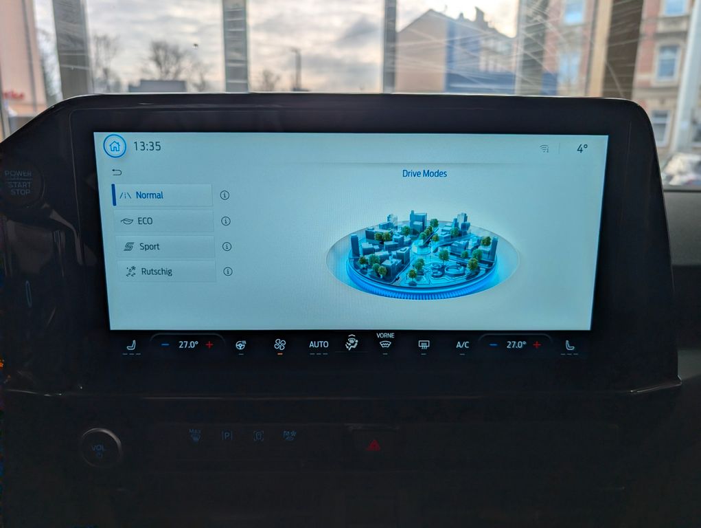 Ford Tourneo Custom 2025