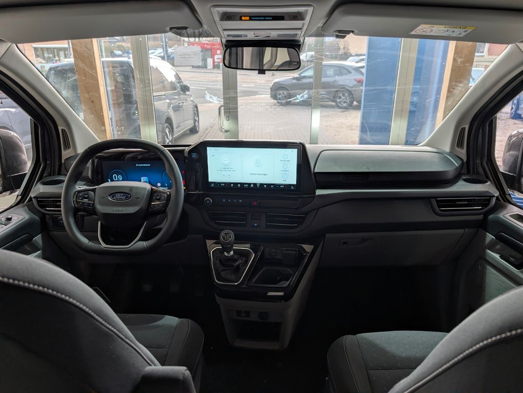 Ford Tourneo Custom 2025