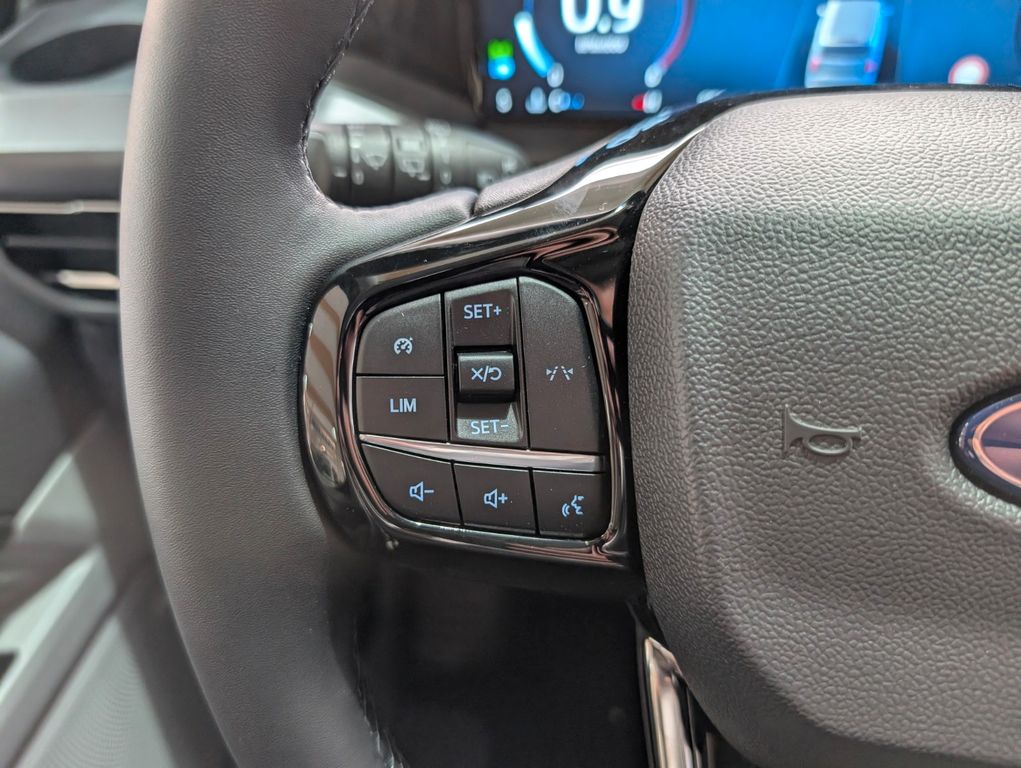 Ford Tourneo Custom 2025