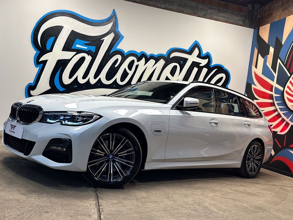 BMW 330 2021