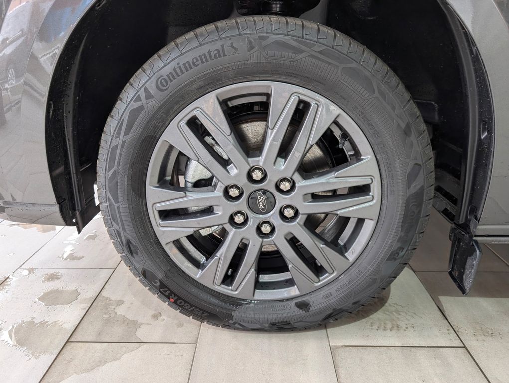 Ford Tourneo Custom 2025