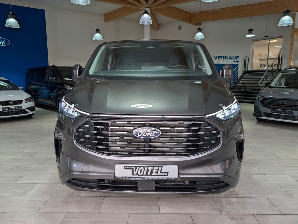 Ford Tourneo Custom 2025