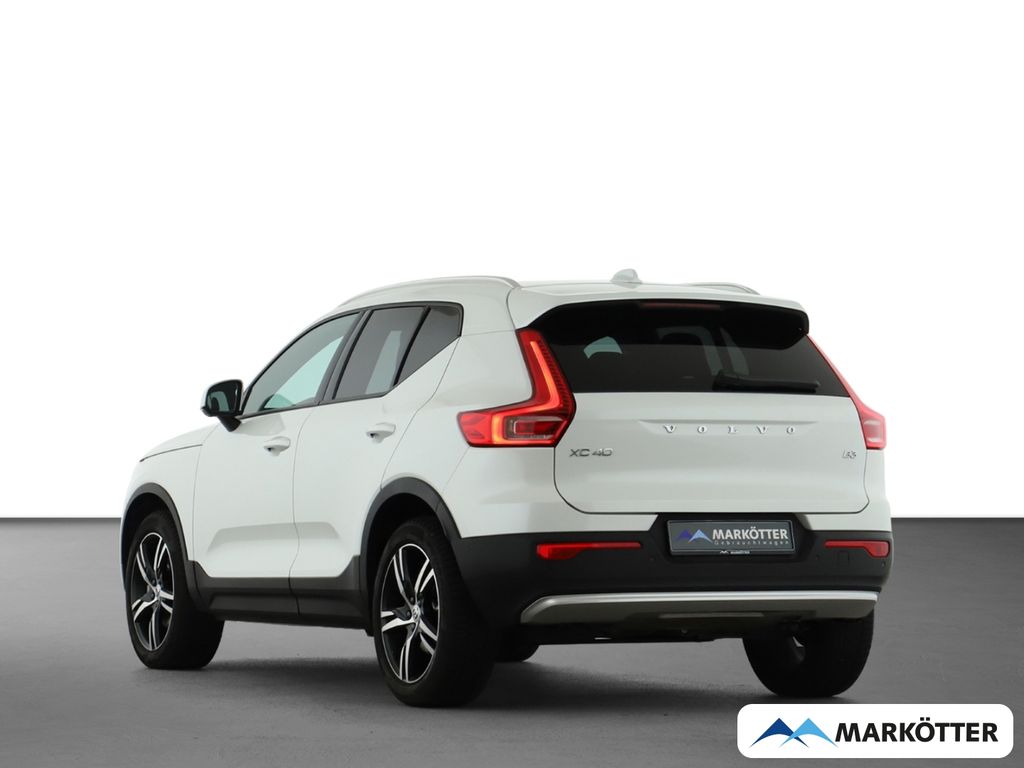 Volvo XC40 2025