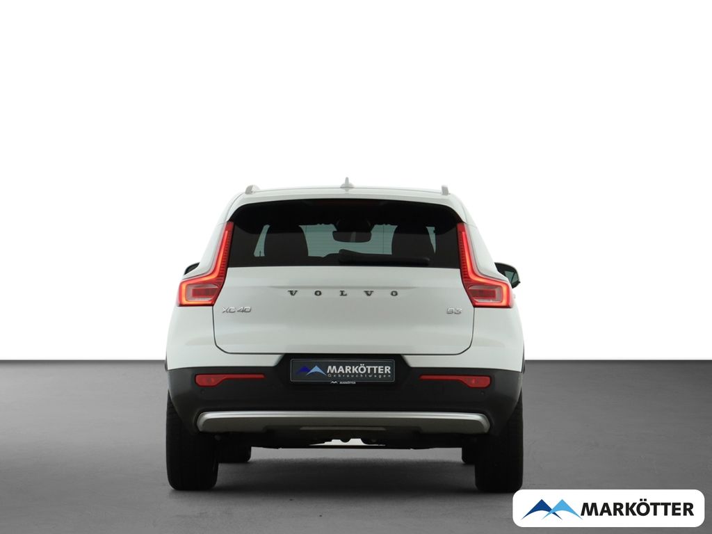 Volvo XC40 2025