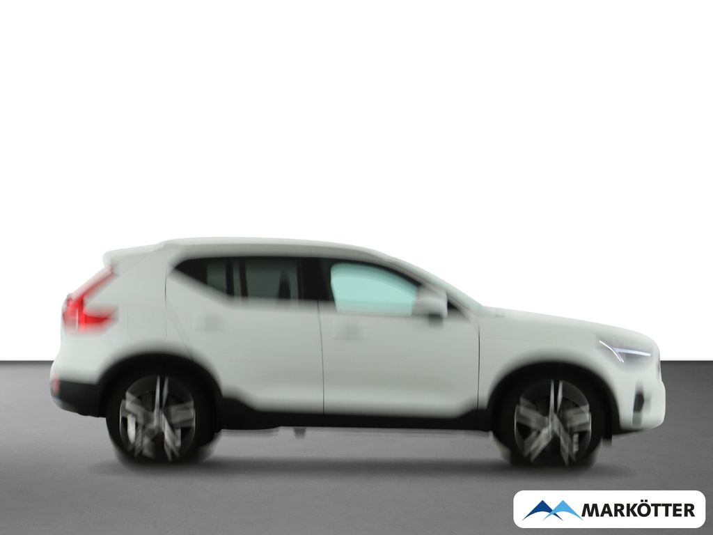 Volvo XC40 2025