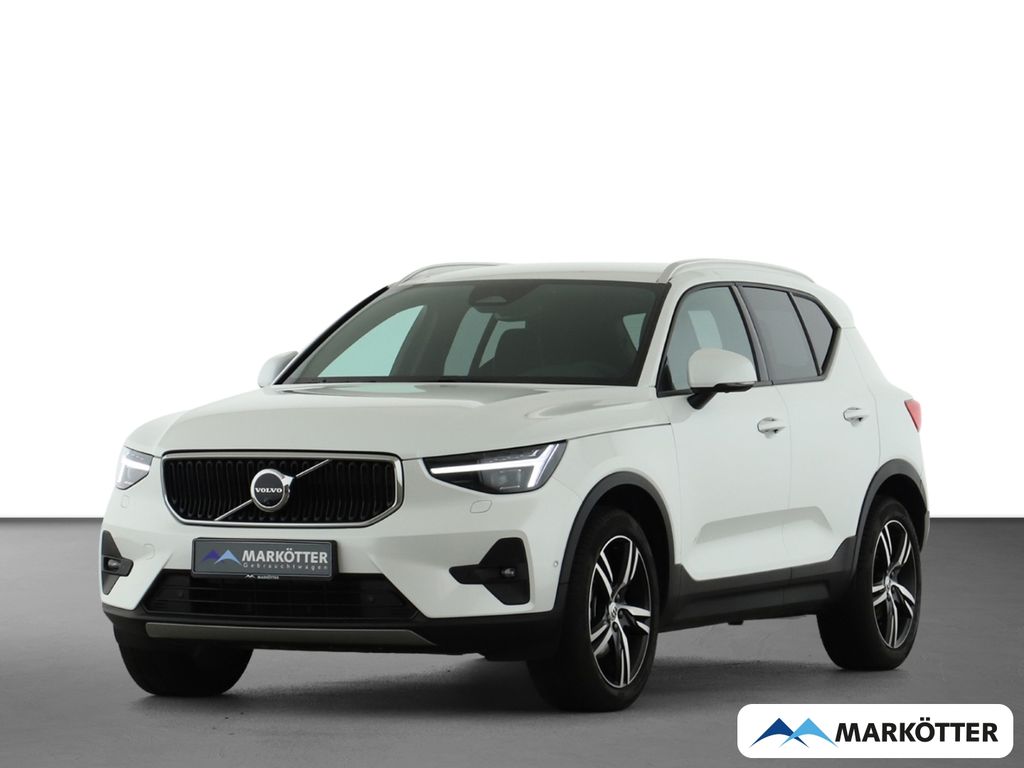 Volvo XC40 2025
