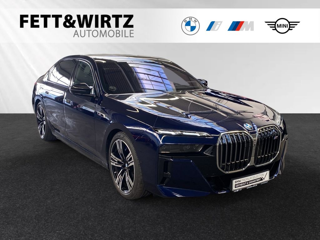BMW M760 2024