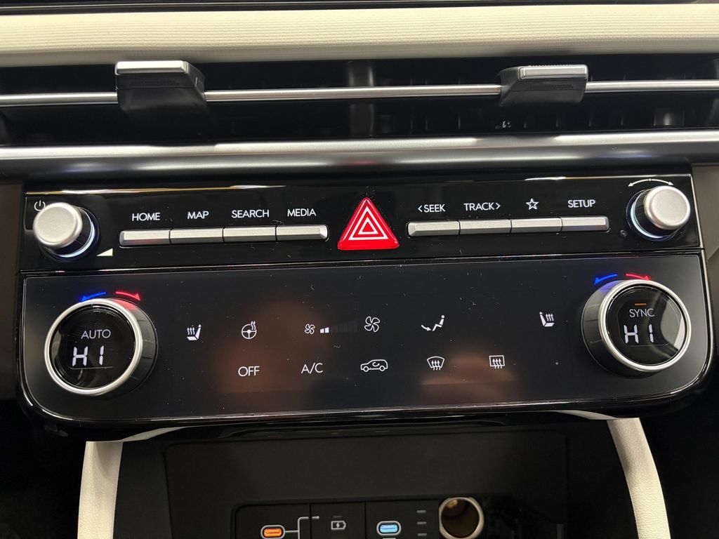Hyundai TUCSON 2025