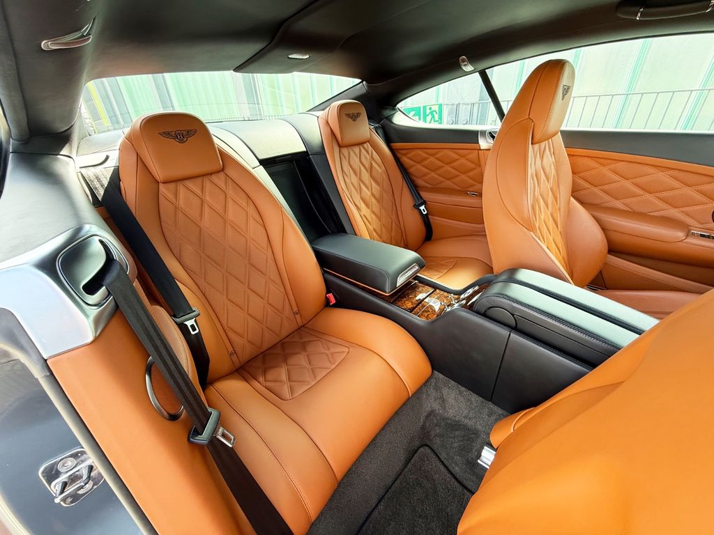 Bentley Continental GT 2011