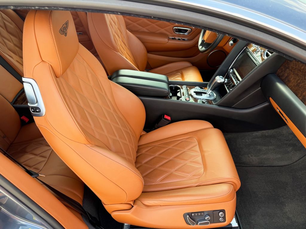 Bentley Continental GT 2011