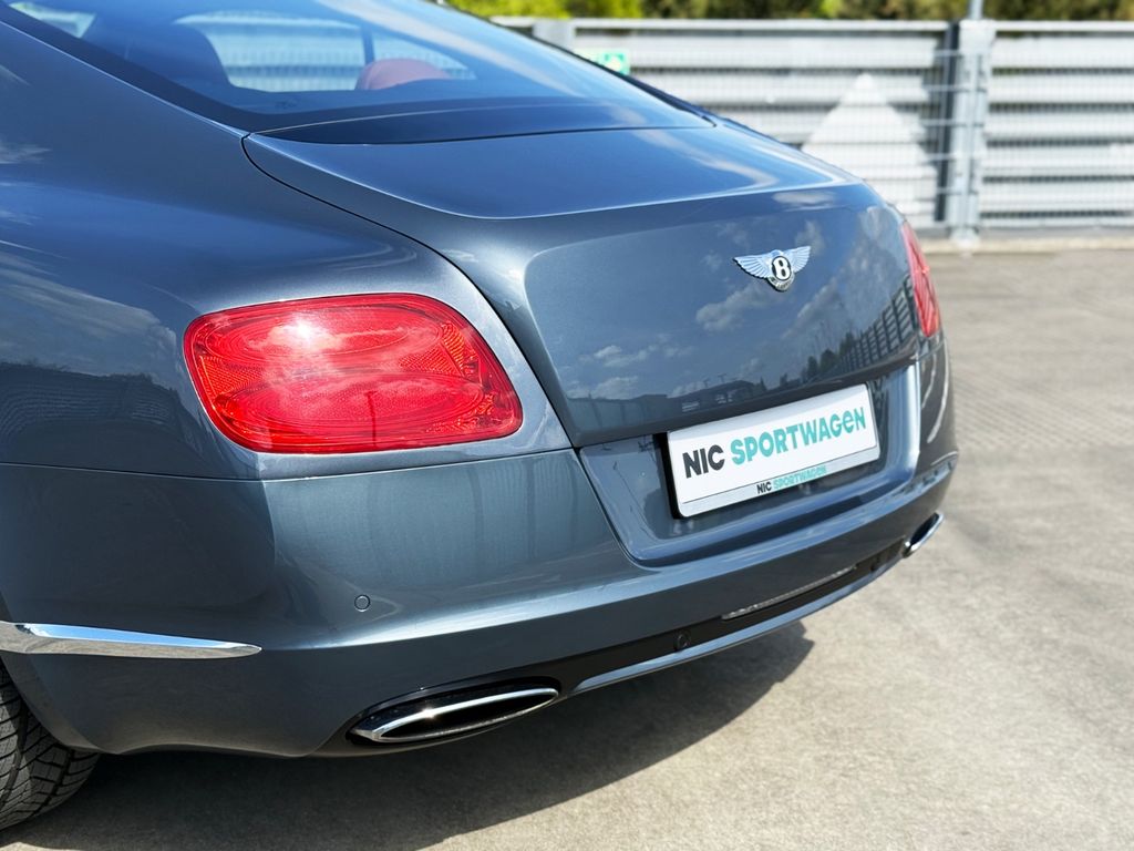 Bentley Continental GT 2011