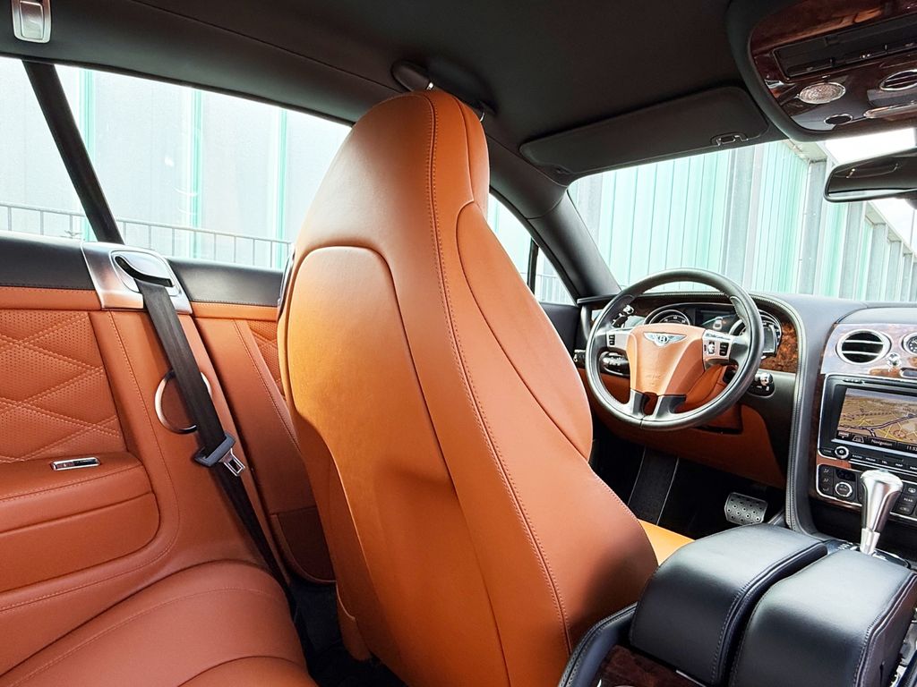 Bentley Continental GT 2011